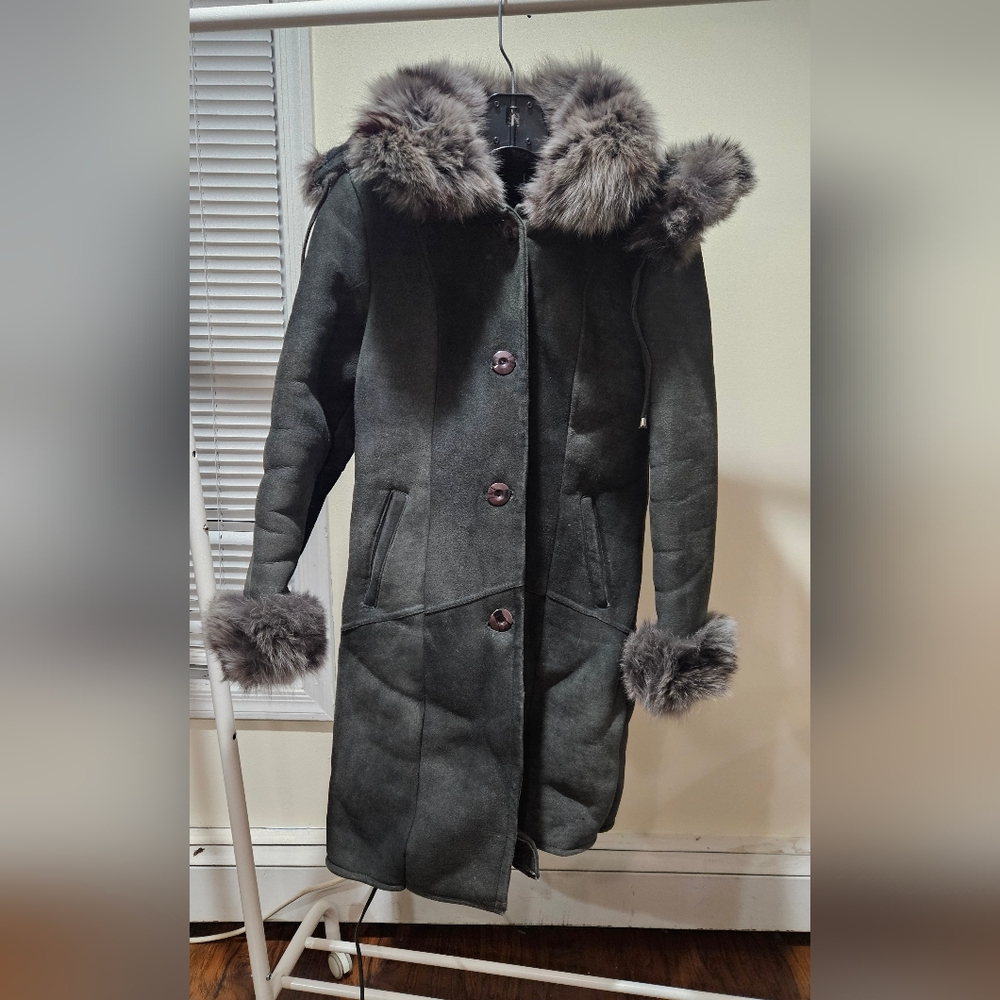 LUXURY KNOLES & GARTER LONDON Shearling Coat